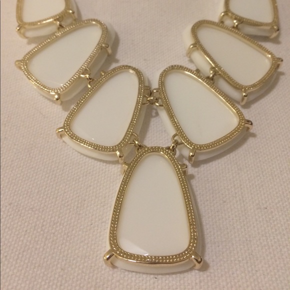 Kendra Scott White Harlow Statement Necklace - Picture 3 of 5